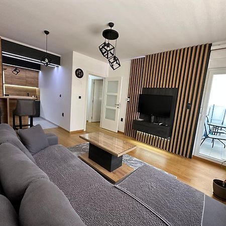 Apartamento Stan Na Dan Viktor-Lukavica SJJ Exterior foto