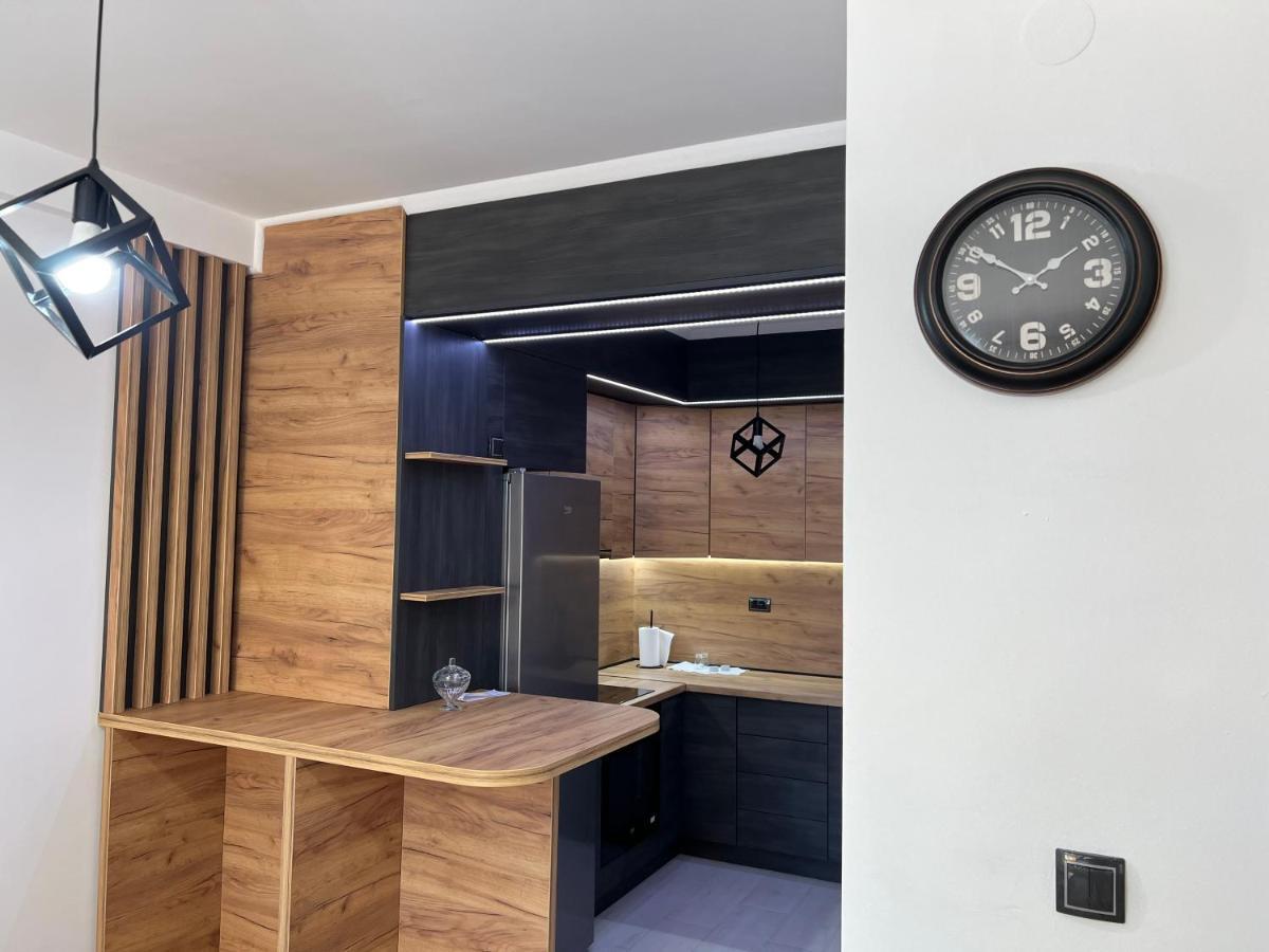 Apartamento Stan Na Dan Viktor-Lukavica SJJ Exterior foto
