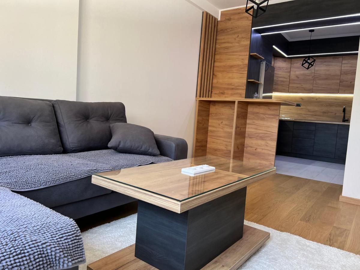 Apartamento Stan Na Dan Viktor-Lukavica SJJ Exterior foto