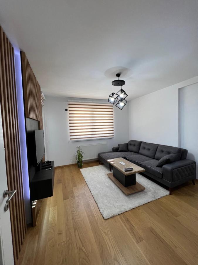Apartamento Stan Na Dan Viktor-Lukavica SJJ Exterior foto