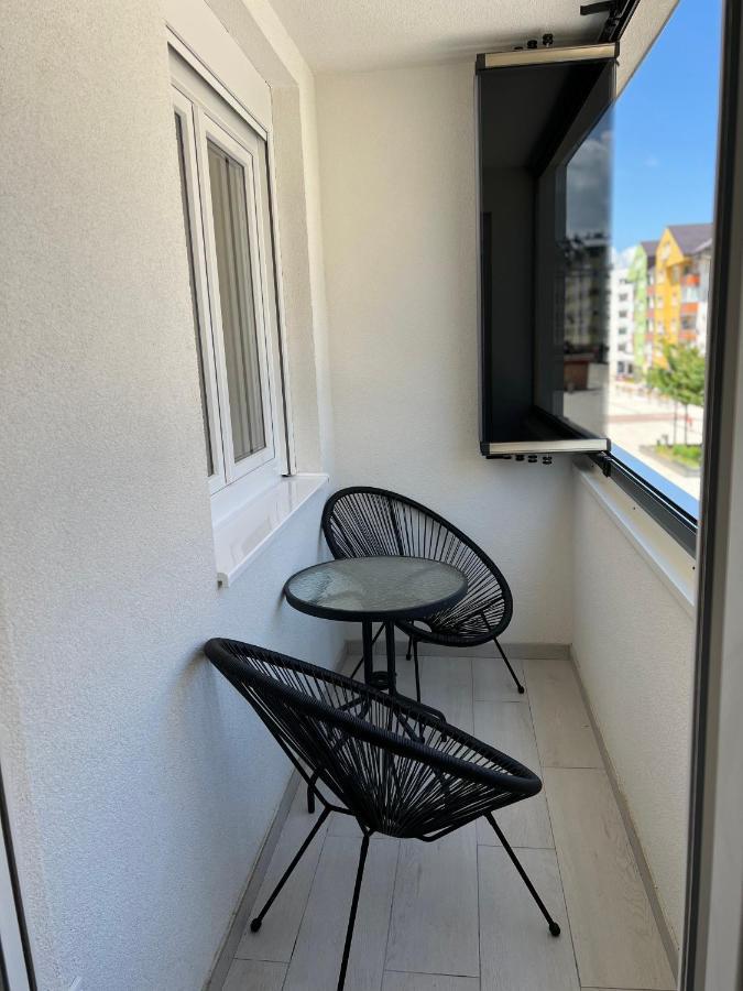 Apartamento Stan Na Dan Viktor-Lukavica SJJ Exterior foto