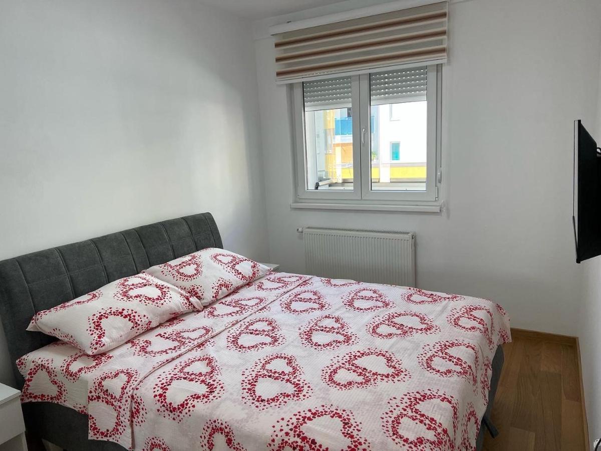 Apartamento Stan Na Dan Viktor-Lukavica SJJ Exterior foto