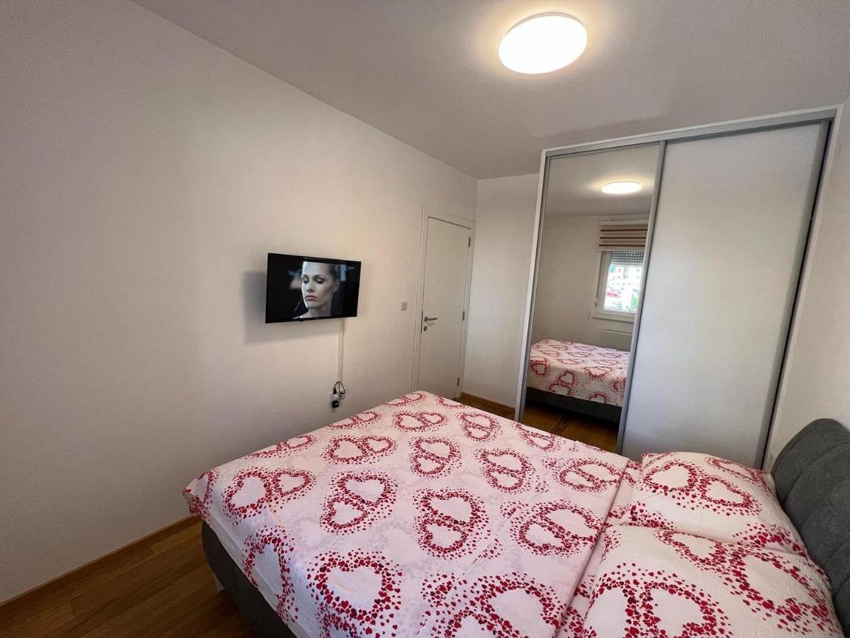 Apartamento Stan Na Dan Viktor-Lukavica SJJ Exterior foto