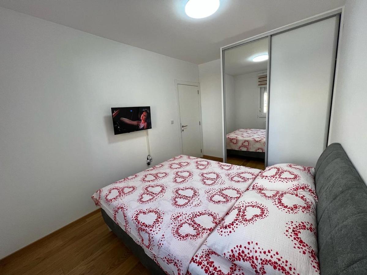 Apartamento Stan Na Dan Viktor-Lukavica SJJ Exterior foto