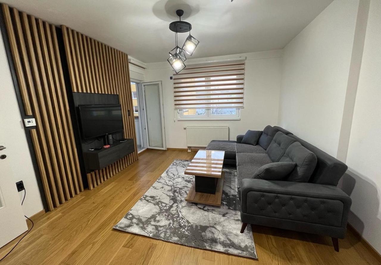 Apartamento Stan Na Dan Viktor-Lukavica SJJ Exterior foto